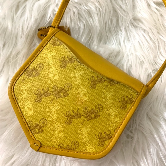 Discontinued‼️Coach Turnlock Flap Pouch 15 - Picture 4 of 12